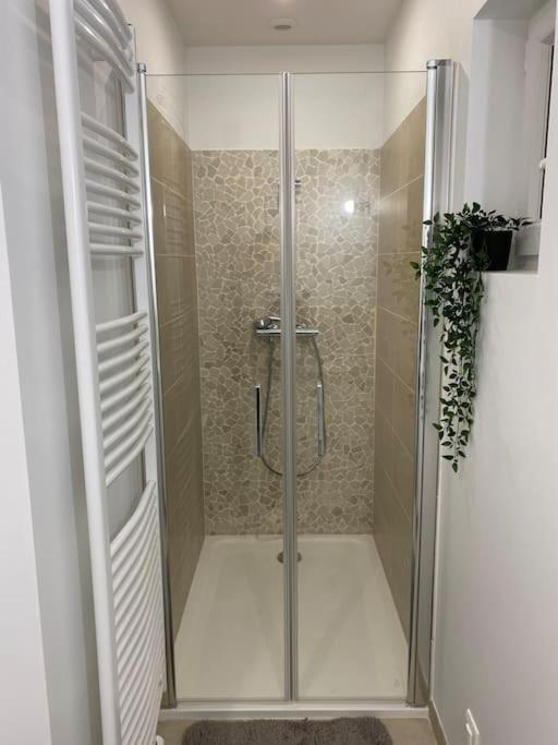 Bouleurs Appart Renove En Duplex Avec Terrasse Et Garage מראה חיצוני תמונה